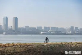 打卡小米汽车同款机位,唐岛湾骑行天堂“揭盖头”！图片