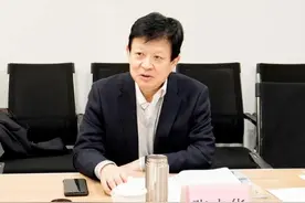 任职九年多，张志华辞任山东出版传媒股份有限公司董事长图片