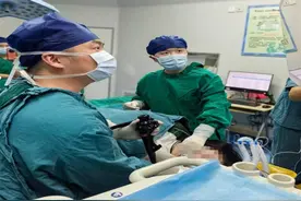 胃里安个“支架”也能减肥？36岁女子接受了这个手术图片