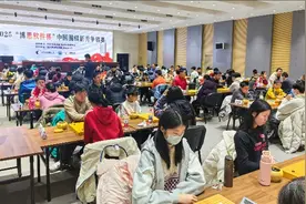 中国围棋新秀争霸赛在京开幕 常昊：年轻棋手想拿冠军没有捷径图片