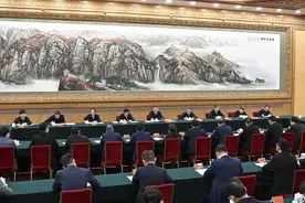 高清大图丨习近平出席民营企业座谈会并发表重要讲话图片