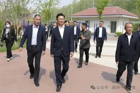 常涛来滕州一中调研清廉学校建设工作图片