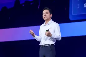 文心大模型日调用量超15亿，增长近30倍 李彦宏：打造数百万“超级有用”的应用图片