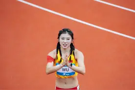 “网红”吴艳妮：每天辛苦训练不是为了当“网红”图片
