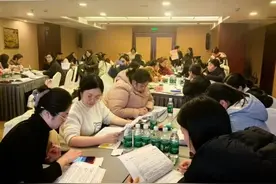 伴孩童健康成长 四川省妇幼保健院开了一份“玩乐处方”图片