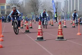 全市首家！淄博柳泉中学推出“自行车驾驶证”图片
