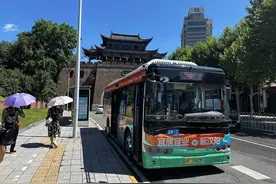 一趟公交看尽古城风光，汉阳定制旅游公交正式开通图片