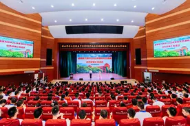 646个课题+28个场馆，湖南师大附中学子提供“实践育人模版”图片
