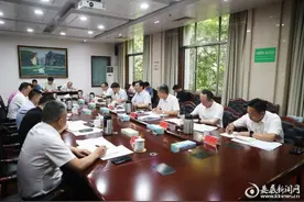 邹文辉：强化政治引领 聚焦主责主业 全面提升审计监督质效图片