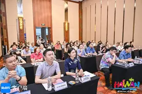 @上海市民 “十一”来海南感受秋冬旅游魅力图片