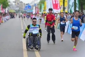 “轮椅跑者”许从军：残奥赛场非终点，新赛道上再追梦图片
