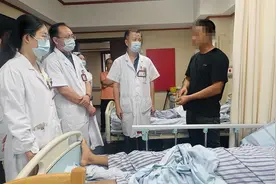 路边的不明液体不要喝！心存侥幸又贪杯，他抢救了21天图片
