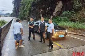 把责任扛在肩上 把平安留给百姓——记张家界市应急管理局党委书记、局长李耕田图片