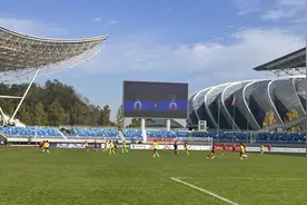 张克璨双响，山东2：1江苏，挺进首届青少年三大球运动会决赛图片