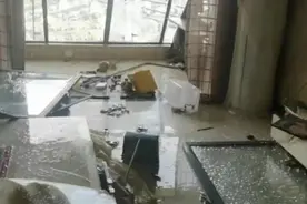 南昌强对流天气致人坠亡后县长查看事发小区！要求消除隐患图片