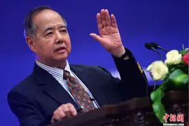 和麦格教授告别！过去一年，TA们离开了 | 2024国际面孔图片