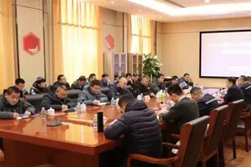 中交一航局二公司到河南省矿山起重机有限公司参观学习图片