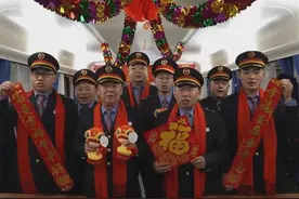 新春走基层丨从工地到车厢，他们用双手温暖归家路图片