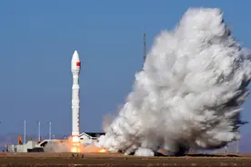 力箭一号遥五运载火箭发射成功：一箭15星，首次搭载外星图片