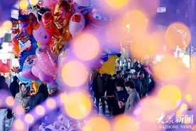 济南宽厚里夜色撩人，“逛吃”中感受城市魅力图片