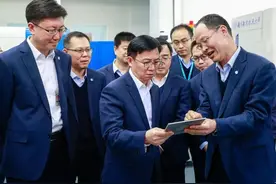 中航工业党组领导到相关单位开展调研工作图片