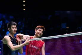 全英羽毛球公开赛|石宇奇、李诗沣会师半决赛，国羽斩获一半四强席位图片