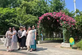 生态运动公园五一盛装迎客图片