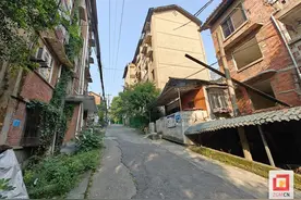 富台山首栋D级危房即将被拆除图片