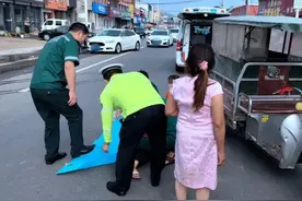 巡逻途中遇事故，山亭交警紧急救助伤者图片