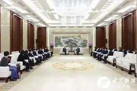 数学家丘成桐造访山东，省委书记：希望继续关注山东发展图片