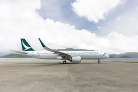 国泰航空成都飞香港的乘客称飞机餐没熟致腹泻！航司：正调查图片
