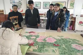 逆境中的绽放，马凡叶和他的工笔画艺术图片