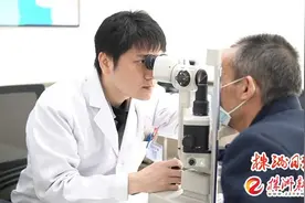 老人眼底出血，原来是糖尿病惹的祸图片