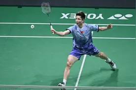 石宇奇赢了！马来西亚公开赛男单冠军！图片