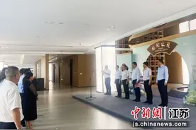 扬州梅岭阁2024夏季文物艺术品拍卖会开幕图片