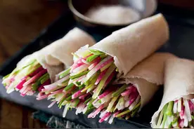 春饼：春日春盘细生菜图片