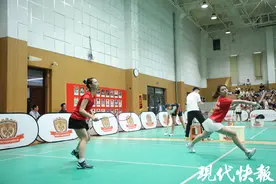 优秀！江苏省中学生羽毛球大赛，河西少年夺冠图片