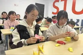 安徽蒙城：开展“‘纸’爱数学，趣味折纸”活动 巧手演绎百变世界图片