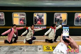 2023年青藏铁路累计运送进出藏旅客创历史新高图片