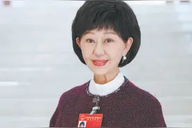 马慧娟代表：普及“人工智能+养老服务”图片
