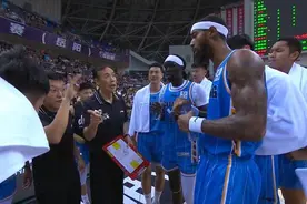 CBA季前赛 | 北京北汽大胜浙江广厦 奥莫特首秀表现抢眼图片