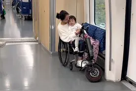 平凡之善｜来自成都地铁的暖心瞬间图片