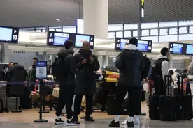 定了！新赛季中超揭幕战在青岛举行 青岛西海岸队对阵河南队图片