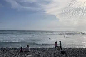 新华走笔丨攀山渡海的勇气图片