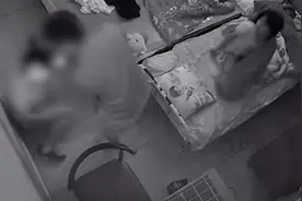 爸爸当着孩子面对妈妈动手，妈妈第二天看到女儿的纸条崩溃大哭视频封面