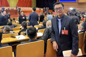 地方两会｜北京市政协顾问毛大庆：城市更新立法应更明晰 建议政府搭建资源对接平台图片