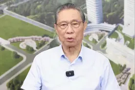 开学第一课，钟南山致辞：我对医学的兴趣是从中学开始的图片