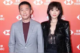 导演王晶重提35年前刘嘉玲被绑架内幕：目标本是李美凤，碰巧遇到刘嘉玲直接将其拖走图片