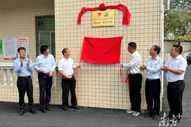 深圳大学总医院联合陆丰市甲西镇人民政府开展义诊活动图片