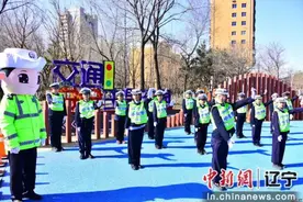 春天花正开 交通安全进校来!沈阳沈河区开展交通安全第一课主题教育活动图片